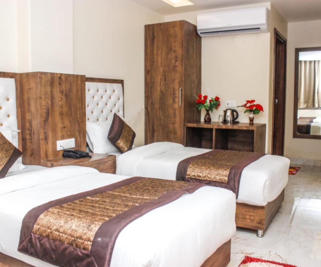 Mayda Inn- A Boutique Hotel Нью-Дели Экстерьер фото