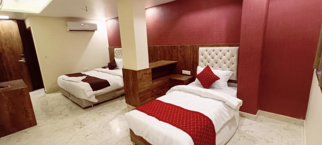 Mayda Inn- A Boutique Hotel Нью-Дели Экстерьер фото