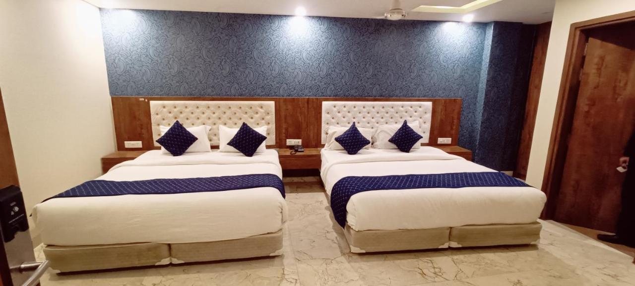 Mayda Inn- A Boutique Hotel Нью-Дели Экстерьер фото