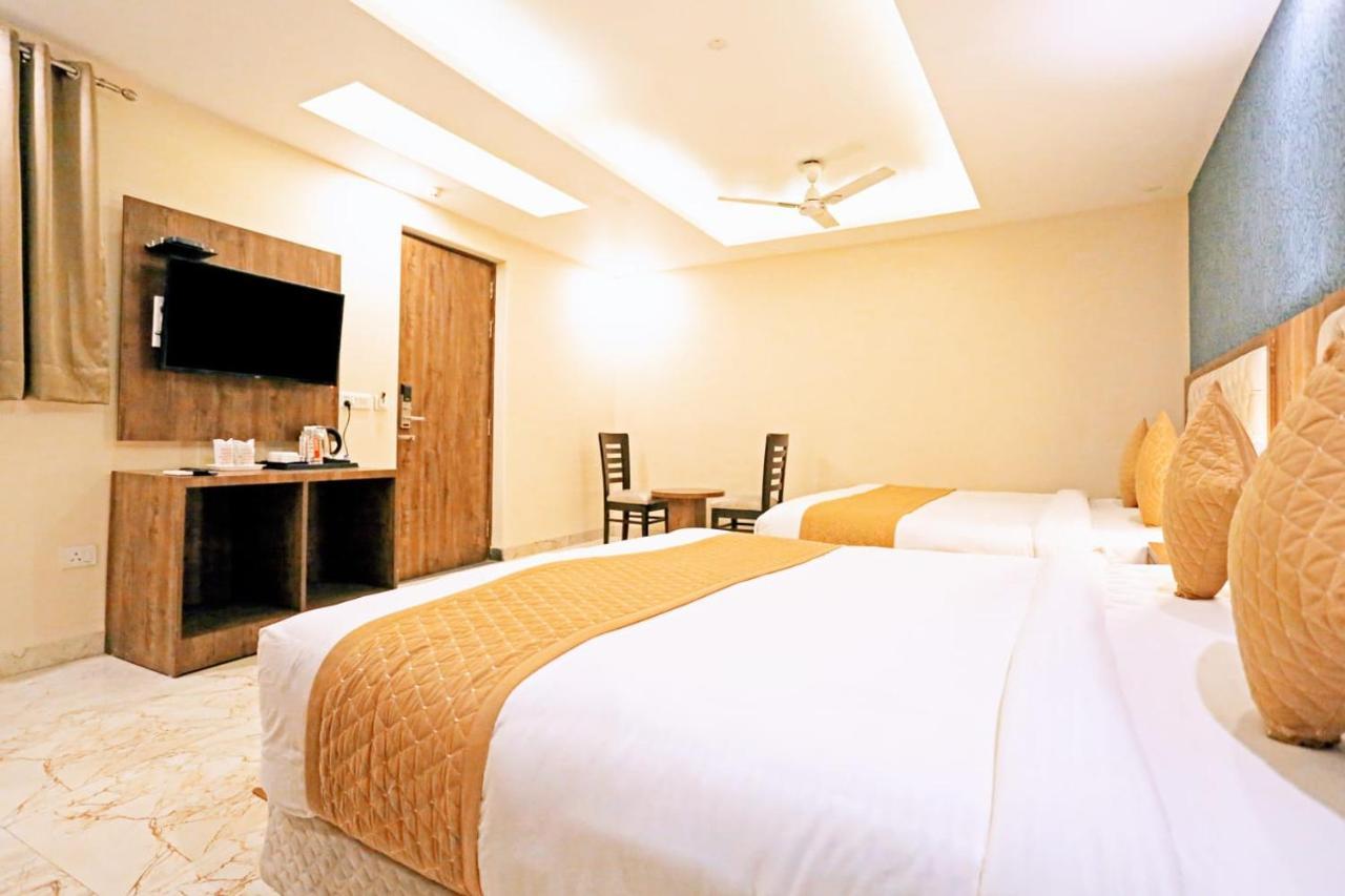Mayda Inn- A Boutique Hotel Нью-Дели Экстерьер фото